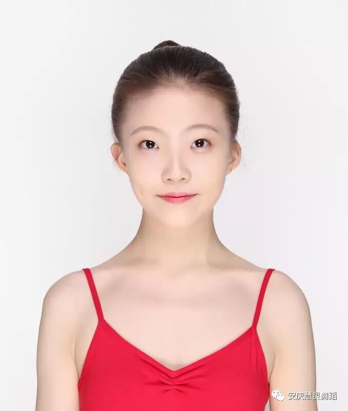 秦同学上海师范大学 舞蹈学.jpg