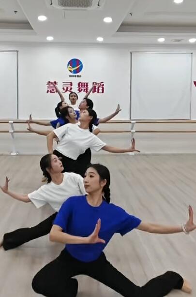 小河淌水